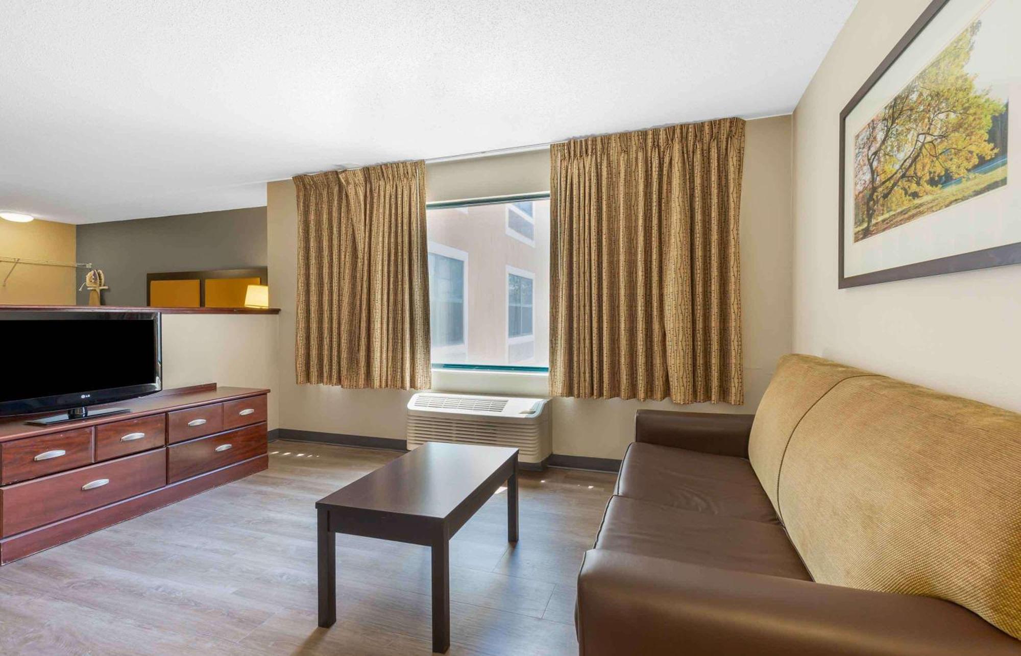 Extended Stay America Select Suites - Detroit - Sterling Heights Bagian luar foto